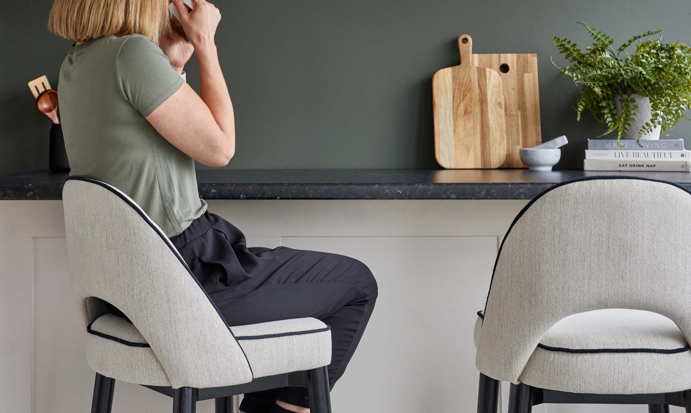 Clover ivory dual tone fabric bar stool with bronze legs