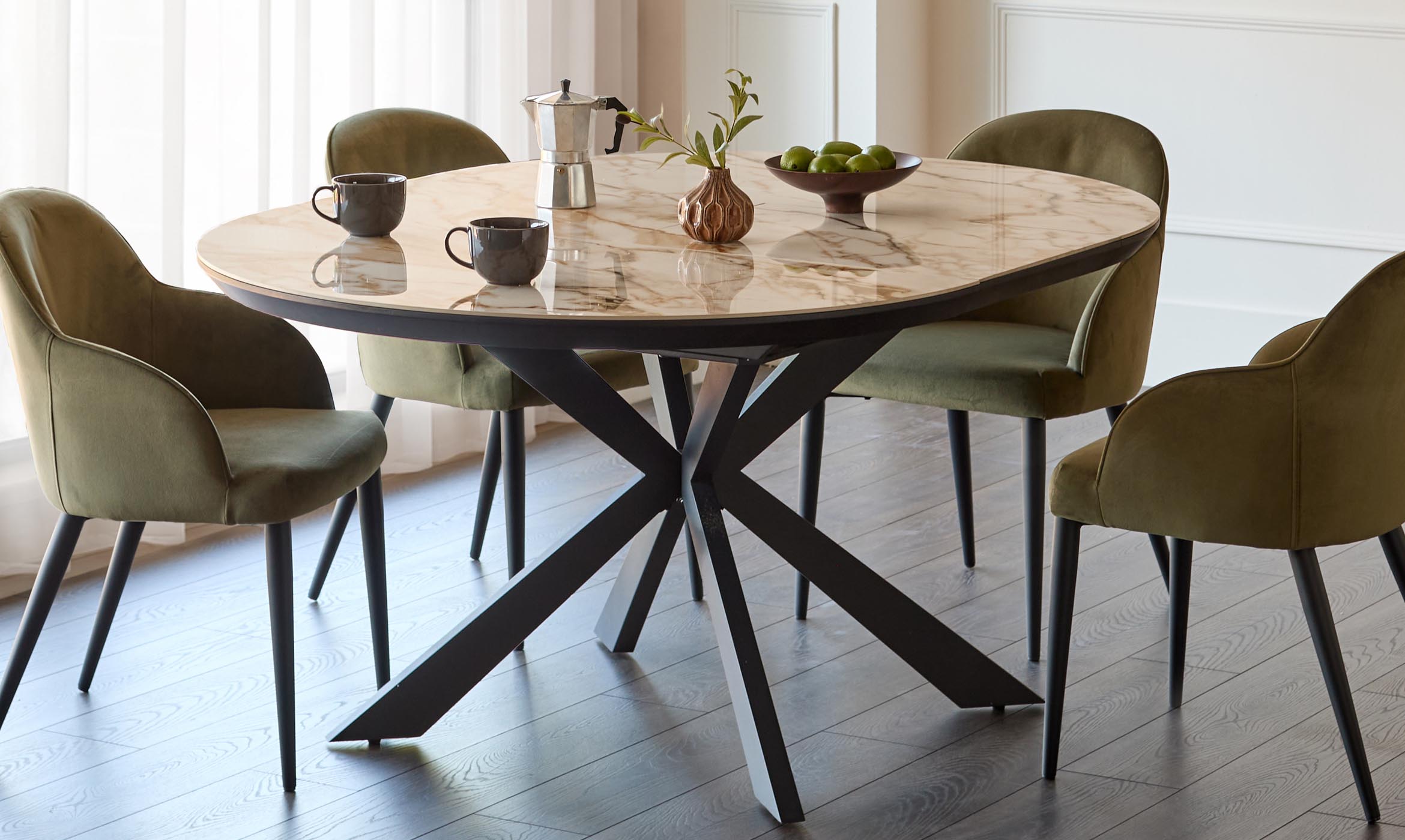 Hayden natural ceramic 4-6 extending round dining table