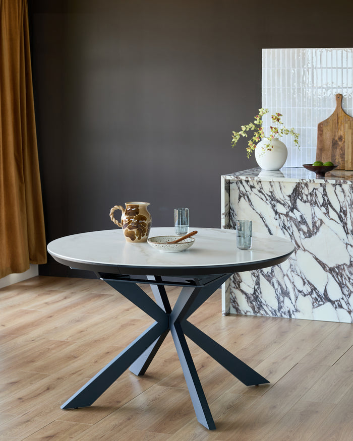Hayden white round ceramic extending 4 to 6 dining table