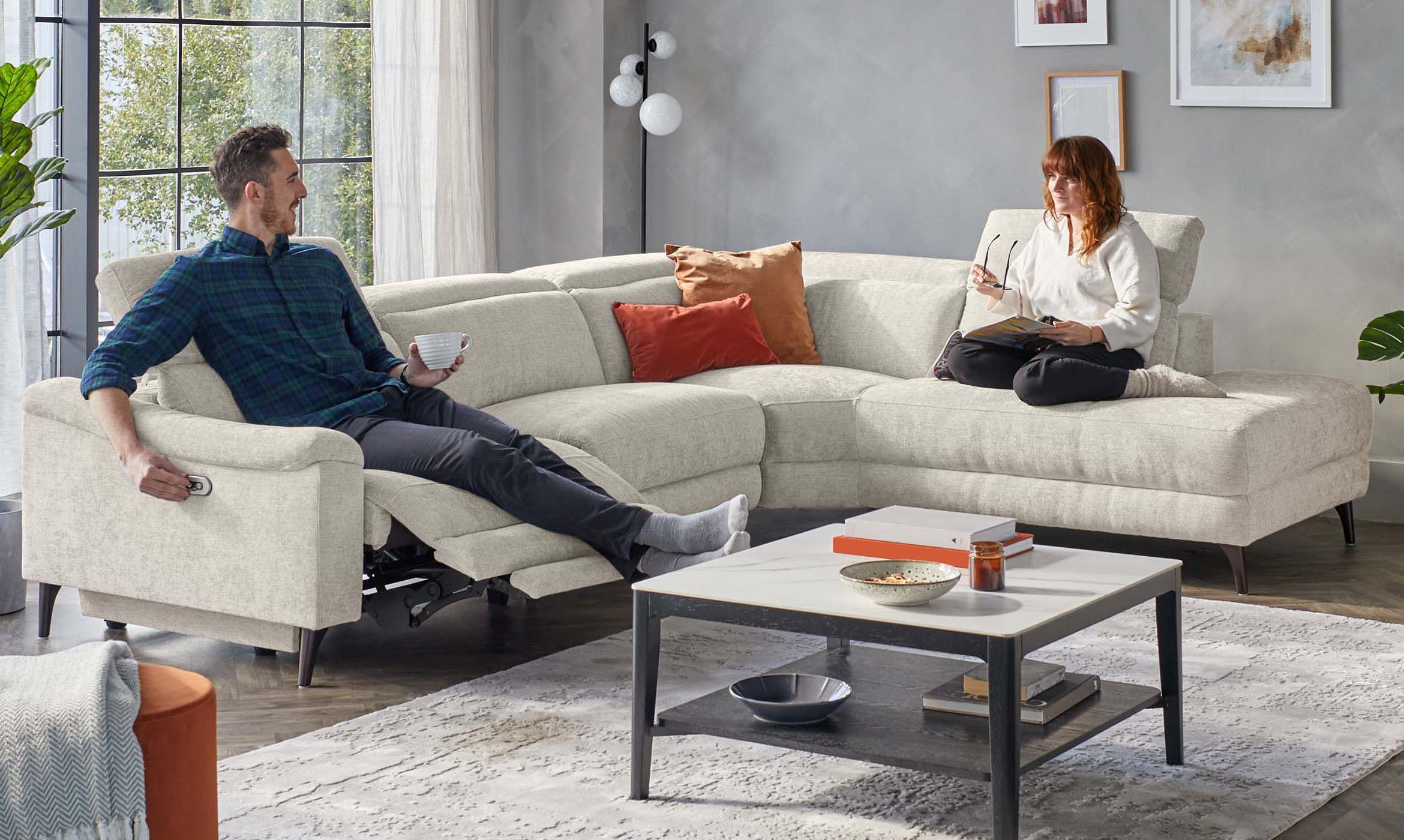 Serene Dark Wood Right Hand Corner Chaise Recliner Sofa Chenille Ivory