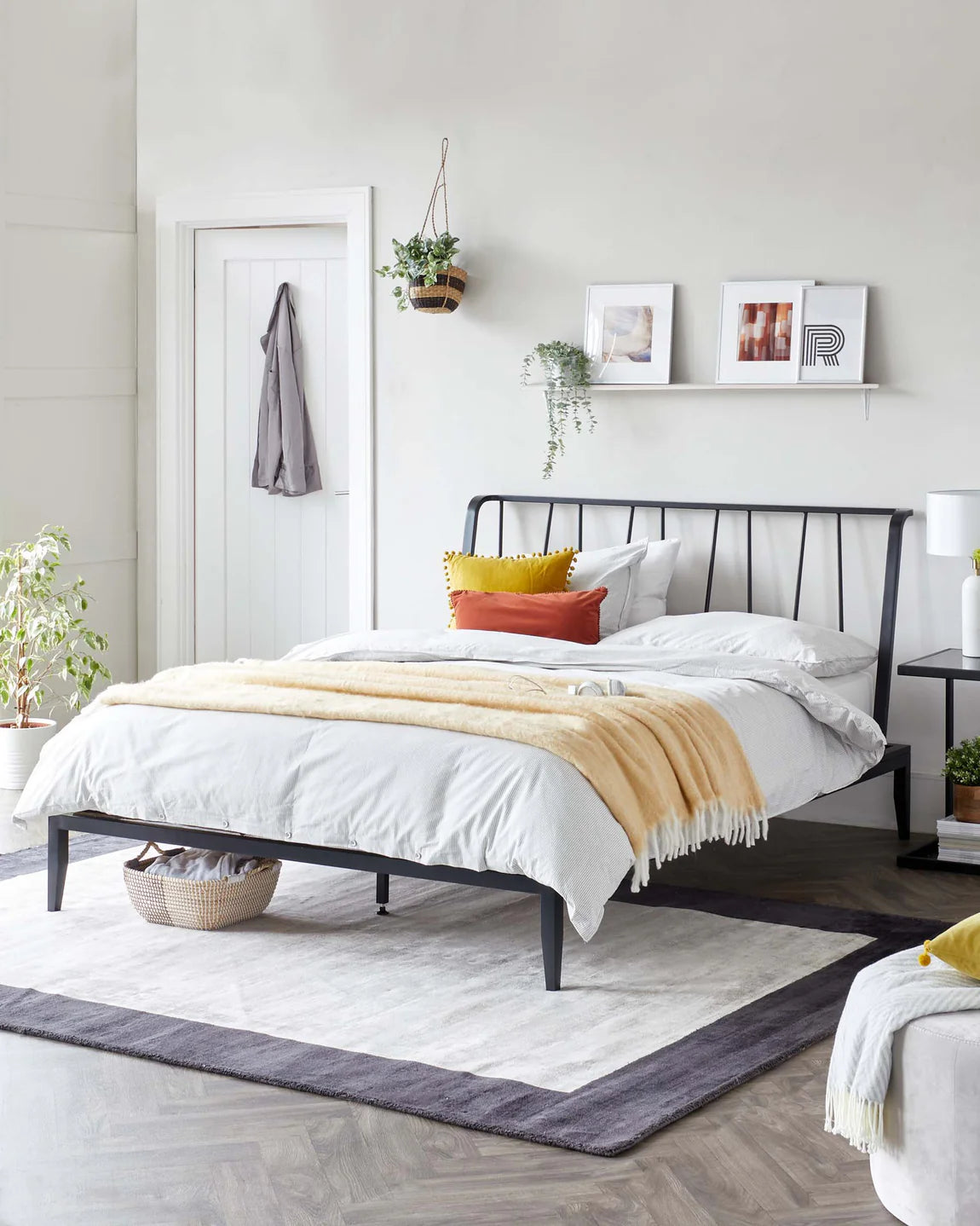 Create Your a Modern Bedroom Aesthetic with Contemporary Metal Beds