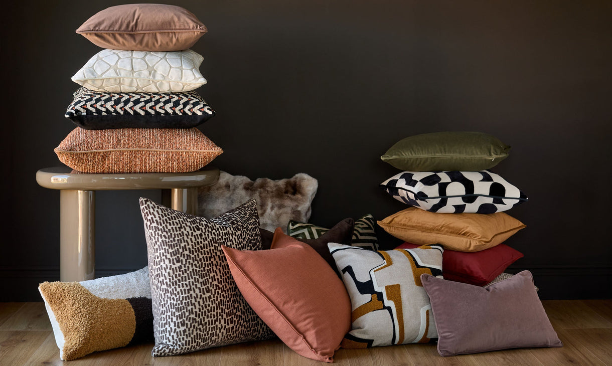 How to Elevate Your Home with Accessories: Styling Cushions, Rugs, Mirrors & Lighting