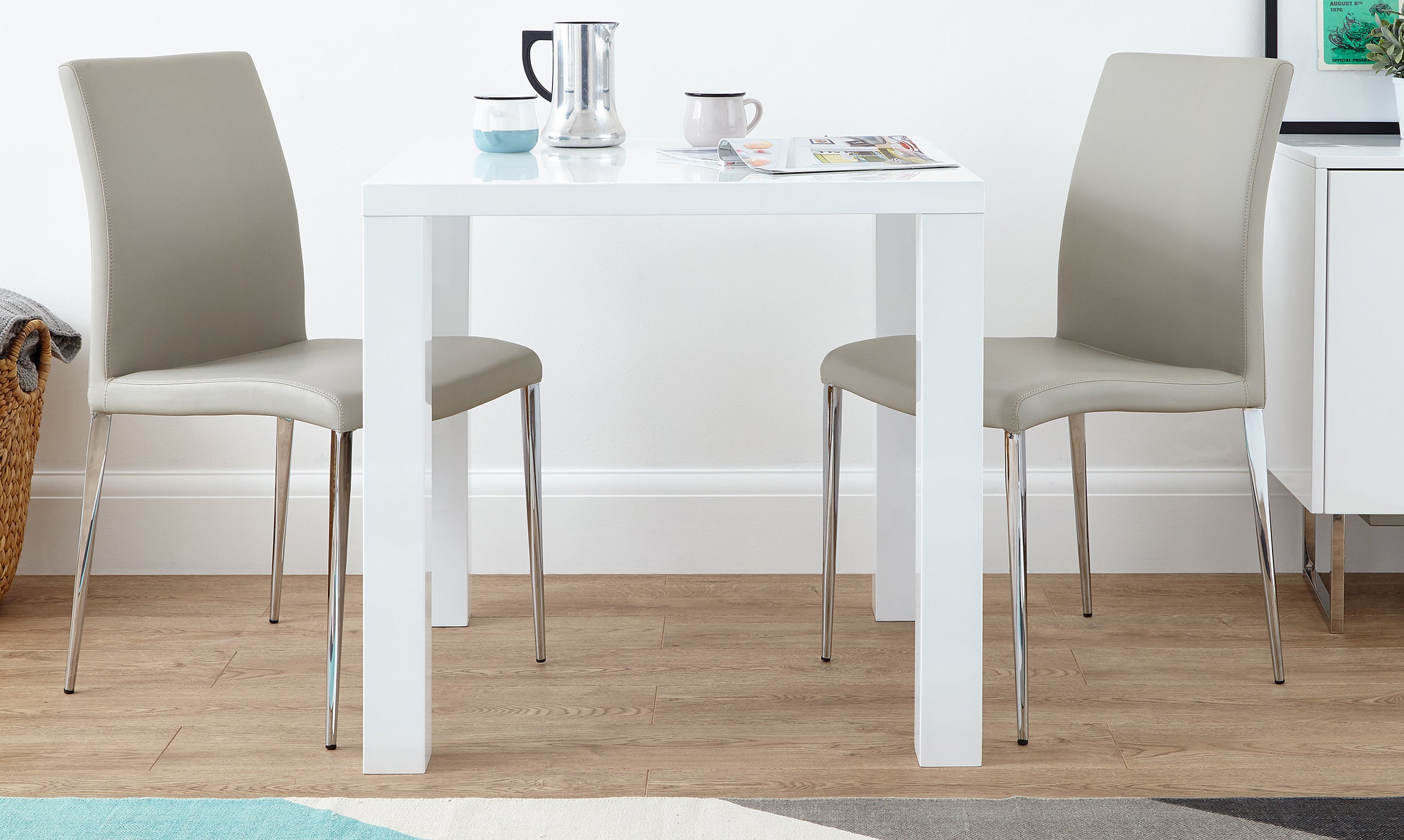Contemporary Casa White Gloss Extending Dining Table – Product of the Week