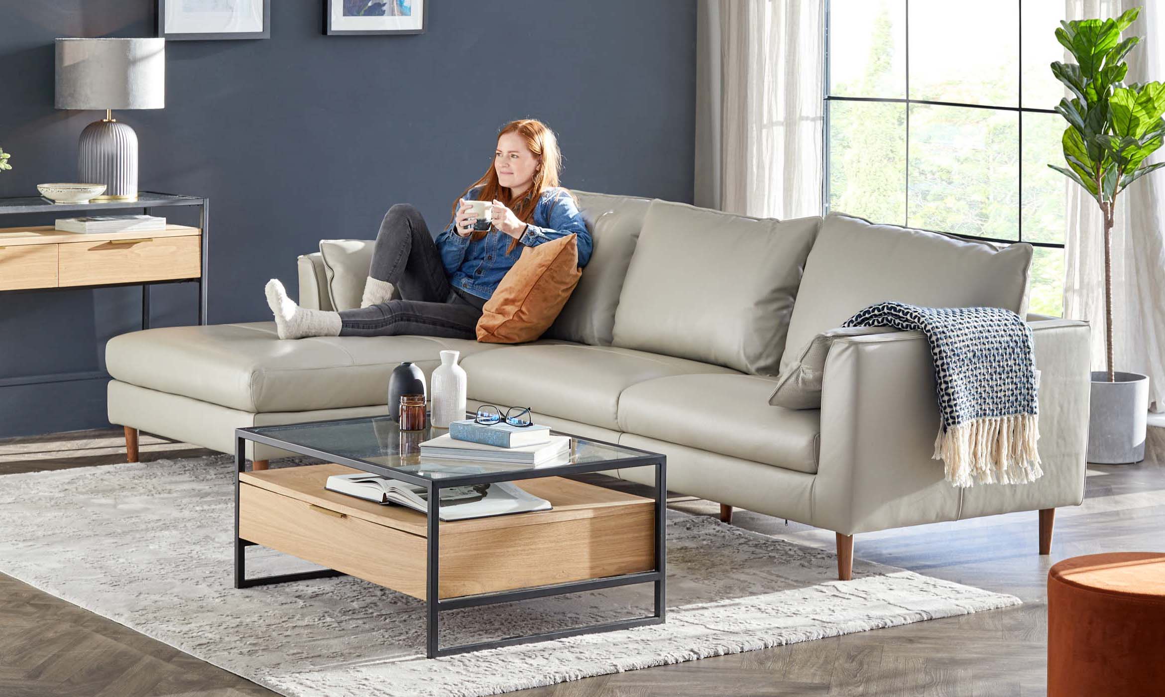 4 Things You Must Know About Leathers Sofas