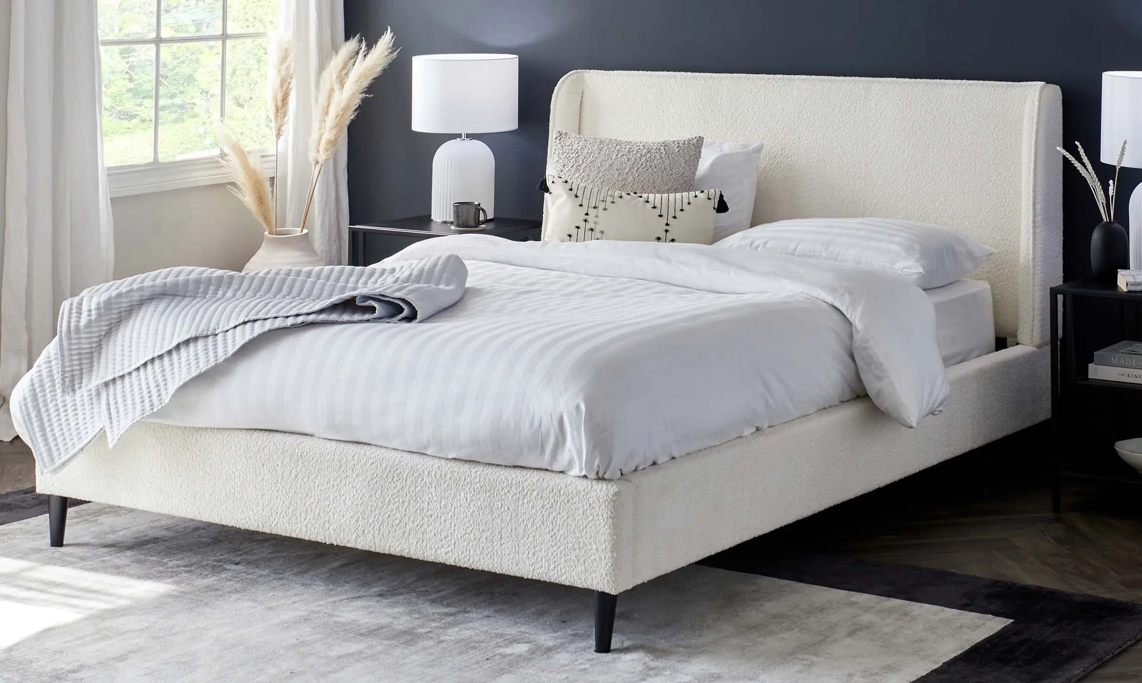 Embrace Modern Elegance: A Guide to Styling Your Bed in Contemporary Fashion