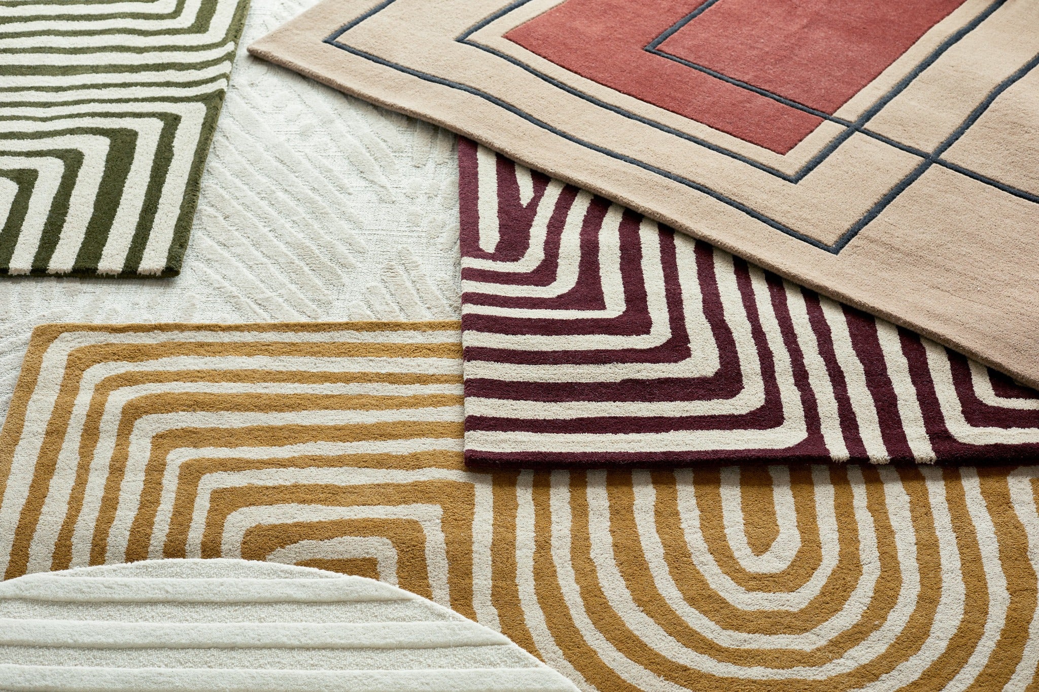 The Ultimate Guide to Buying Rugs: Choosing the Perfect Size, Shape, and Style