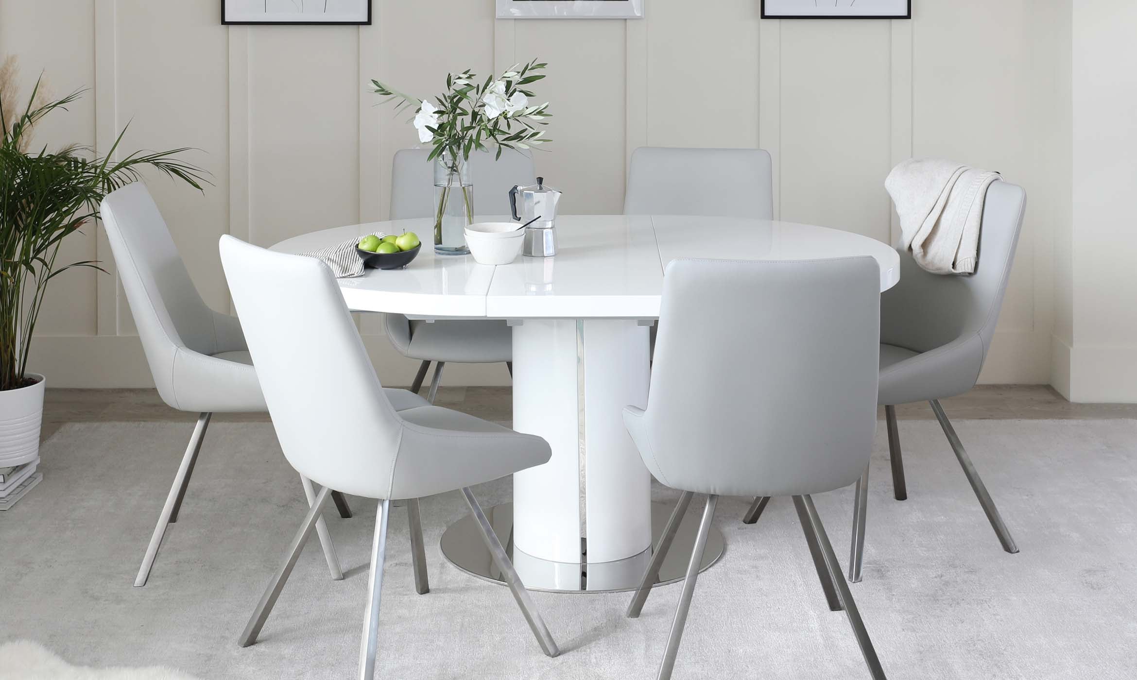 Grey Small Round Extendable Dining Table And Chairs Owen Round
