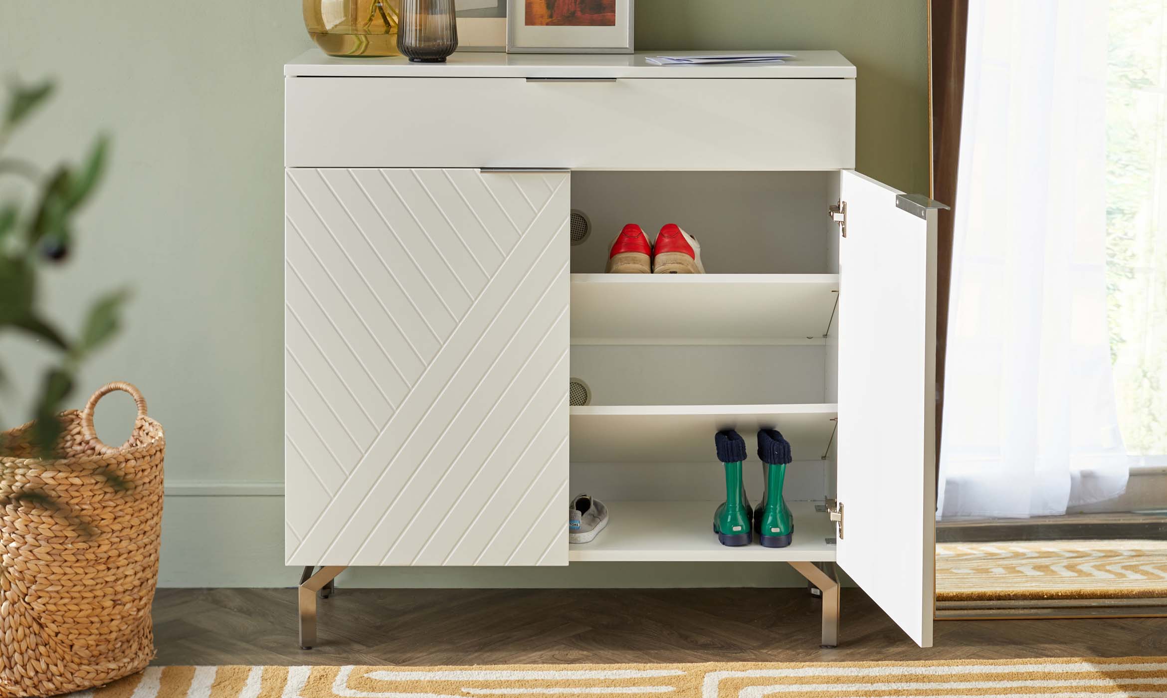 Geo white textured shoe cabinet