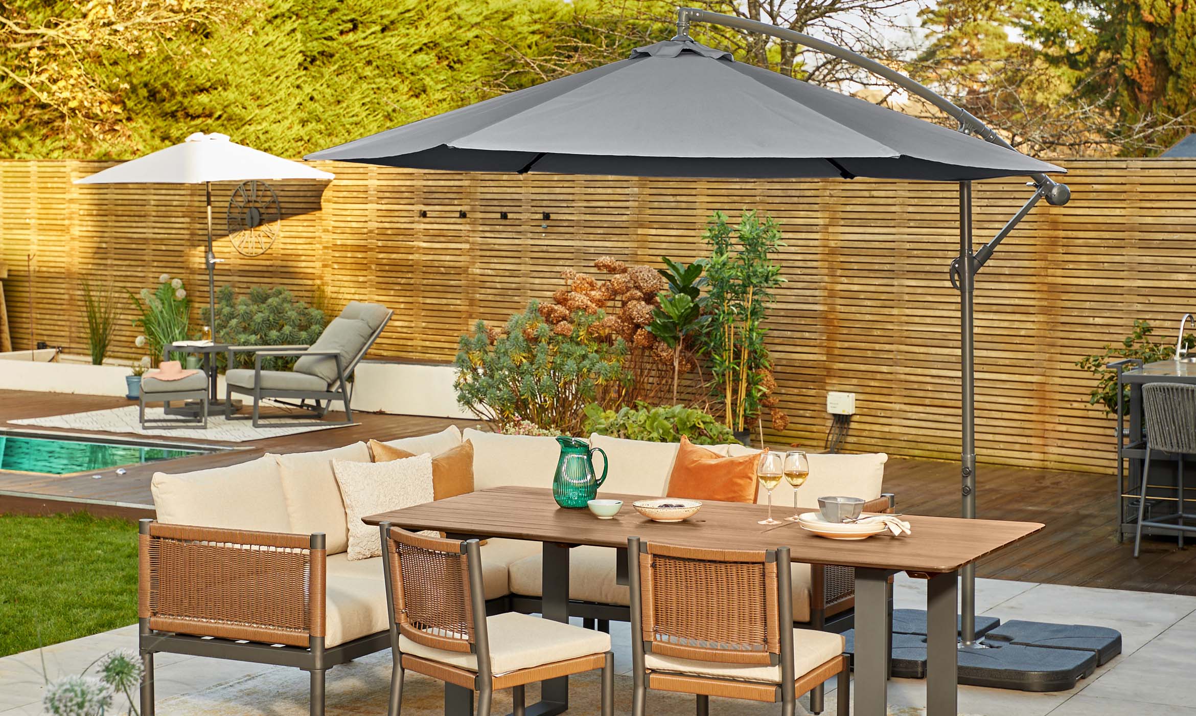 Helena grey 3m garden cantilever parasol