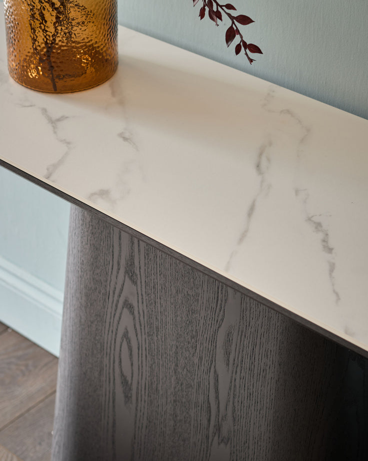 Manhattan white ceramic console table