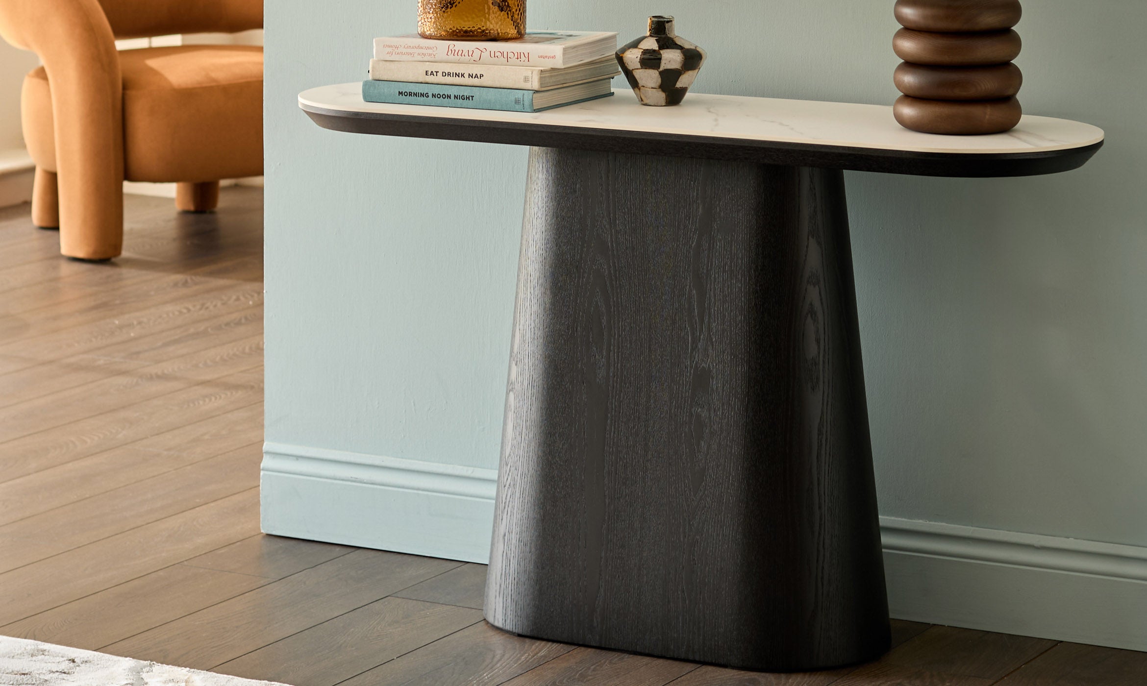 Manhattan white ceramic console table
