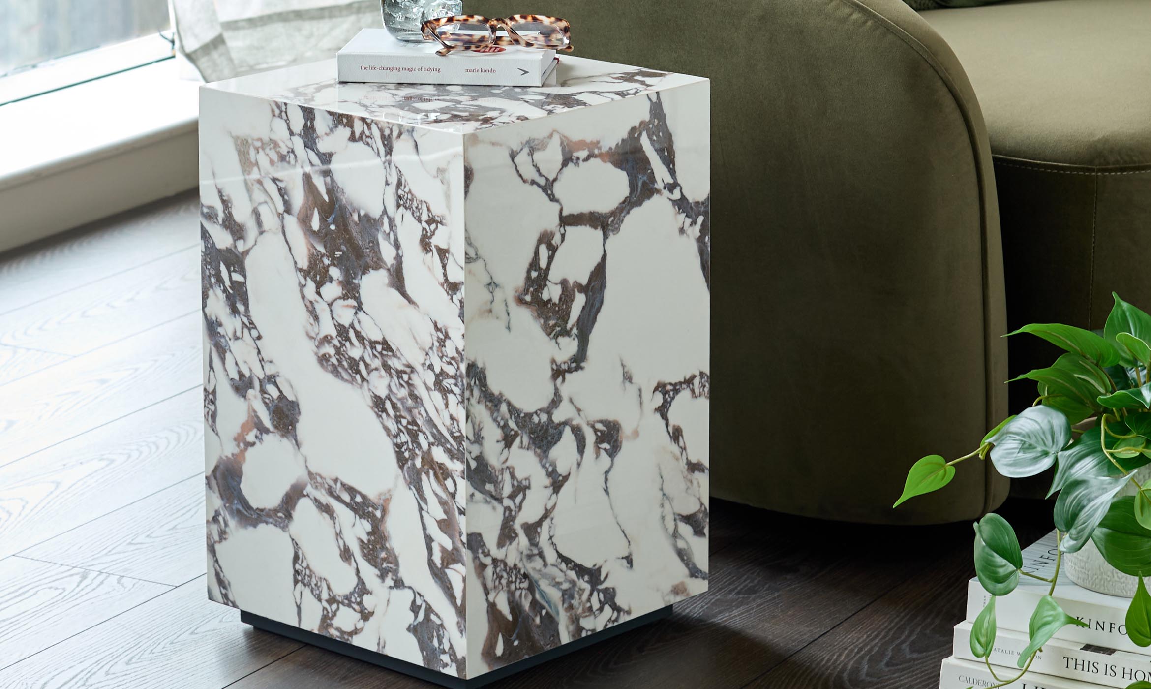 Russo white calacatta ceramic side table