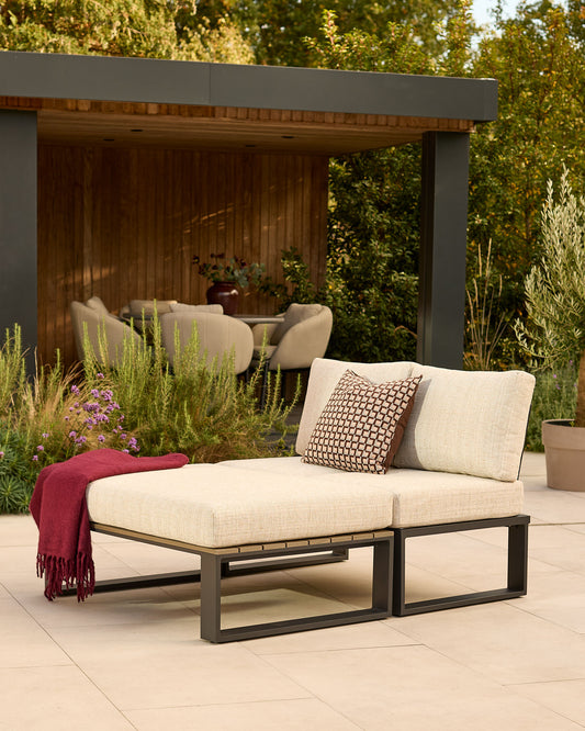 Savannah black garden daybed set