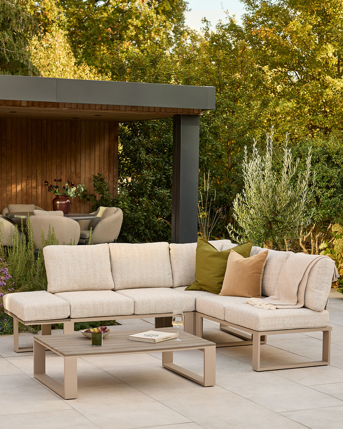 Savannah natural garden large corner bench and coffee table set