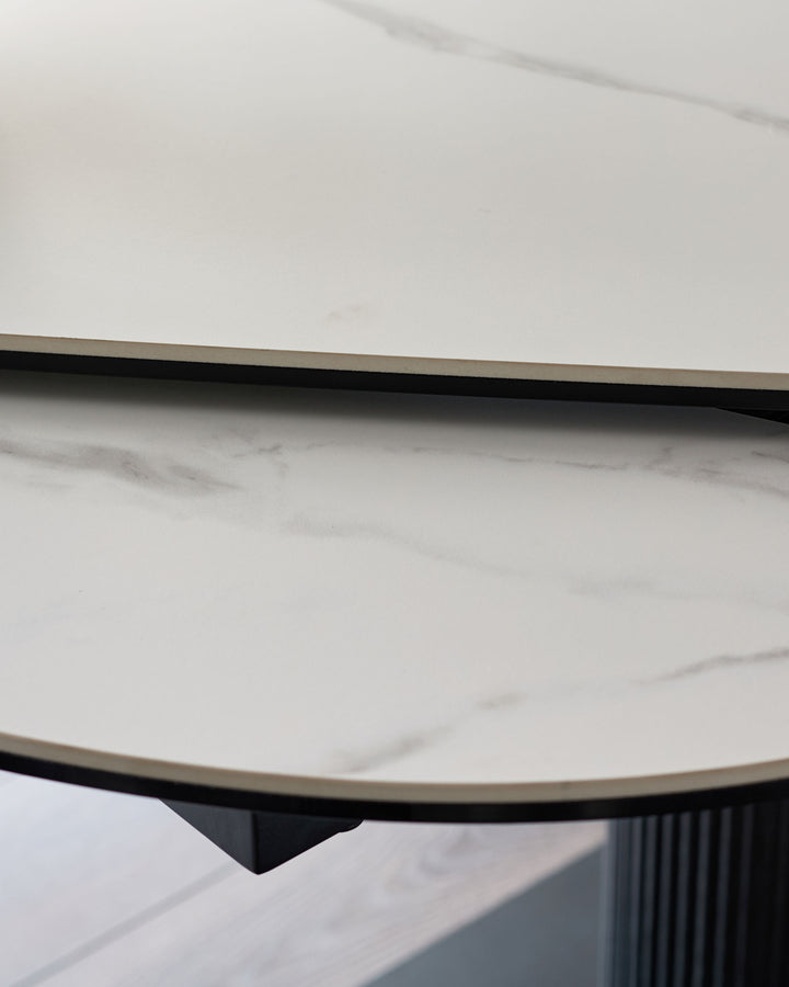 Vidal white ceramic 4 - 6 seater extending dining table