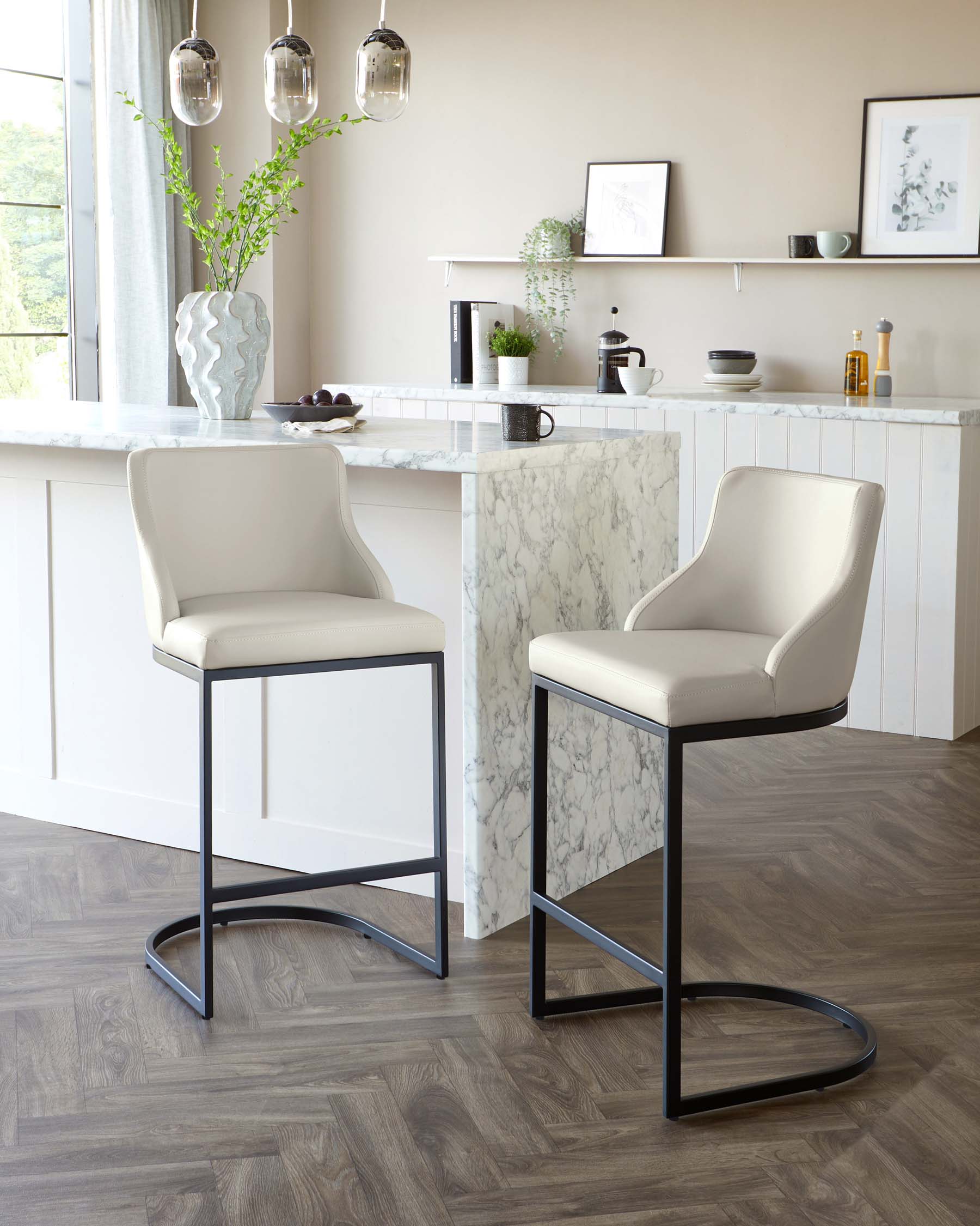Form Light Grey Faux Leather Bar Stool – Danetti