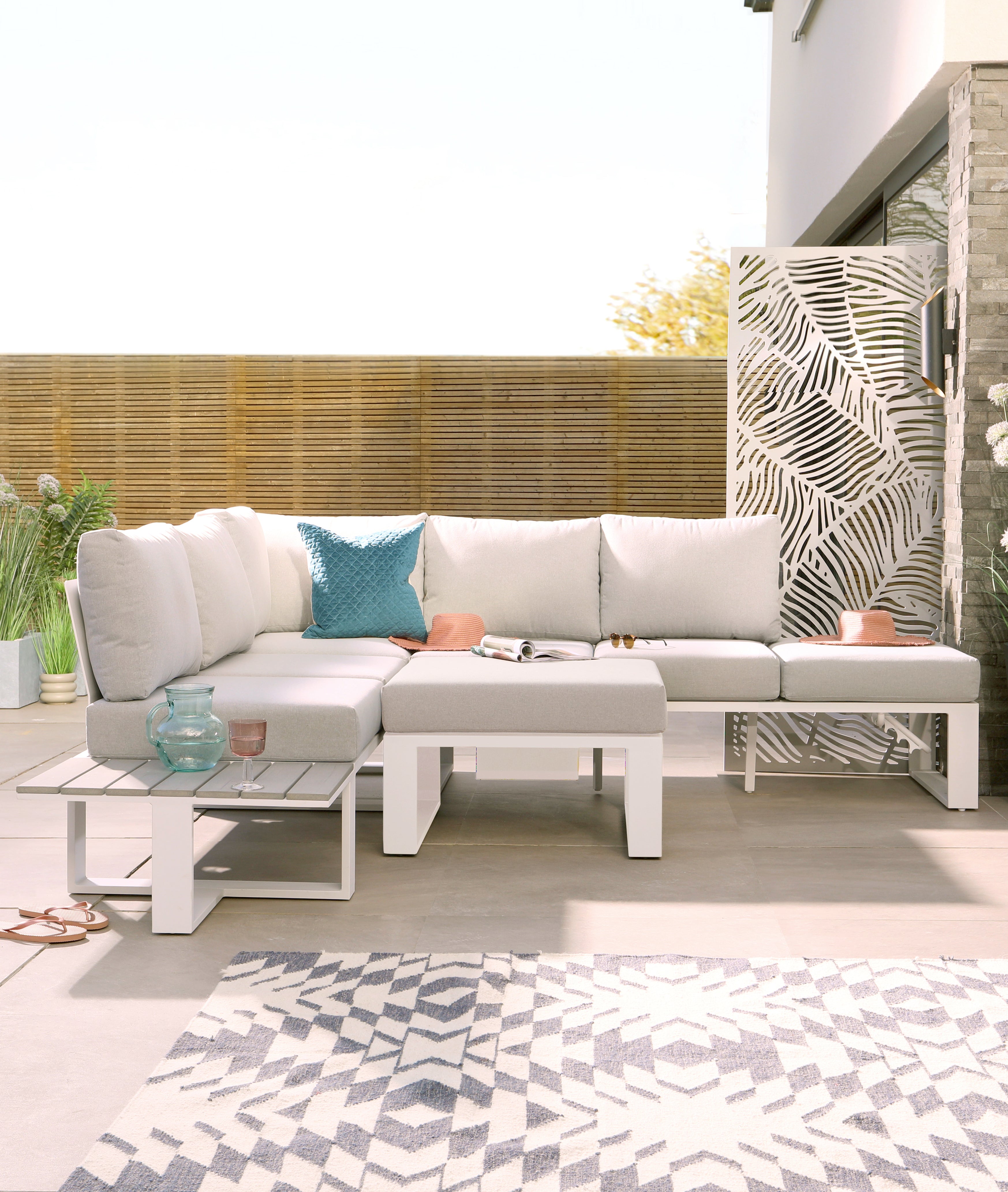 savannah white modular garden lounge set
