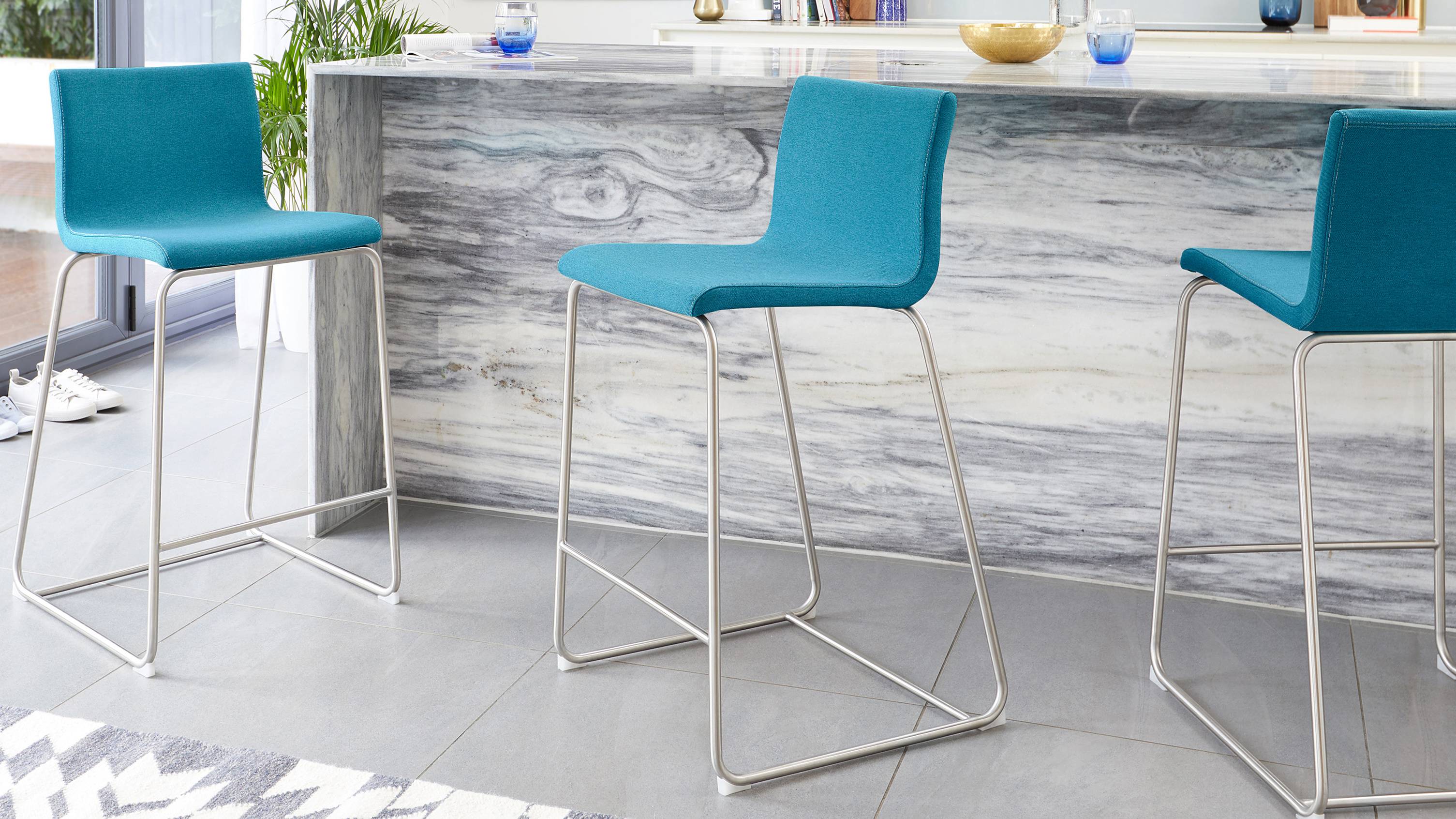thin frame bar stool